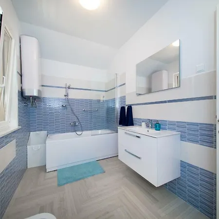 Апартаменты Tamburini Ровинь